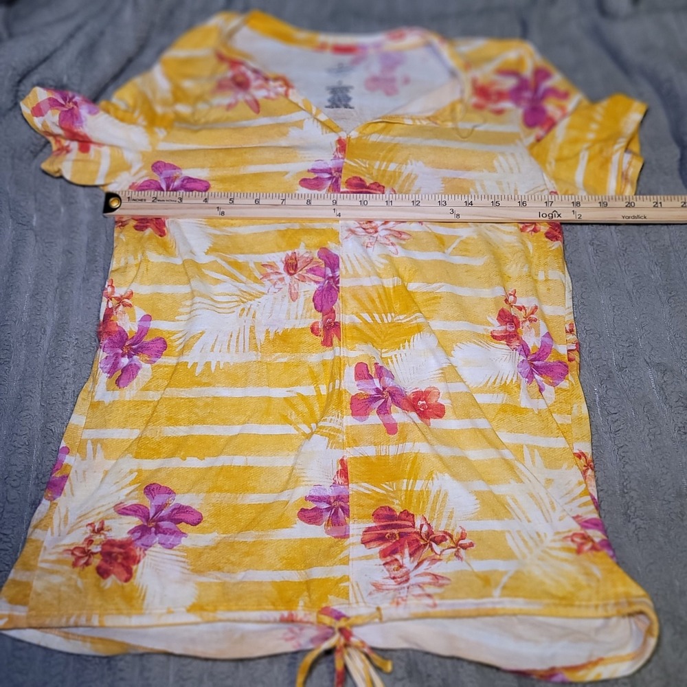 St. John's Bay Woman's  M Yellow Floral Cap Sleeve V-Neck T-Shirt‎ w/Drawstring